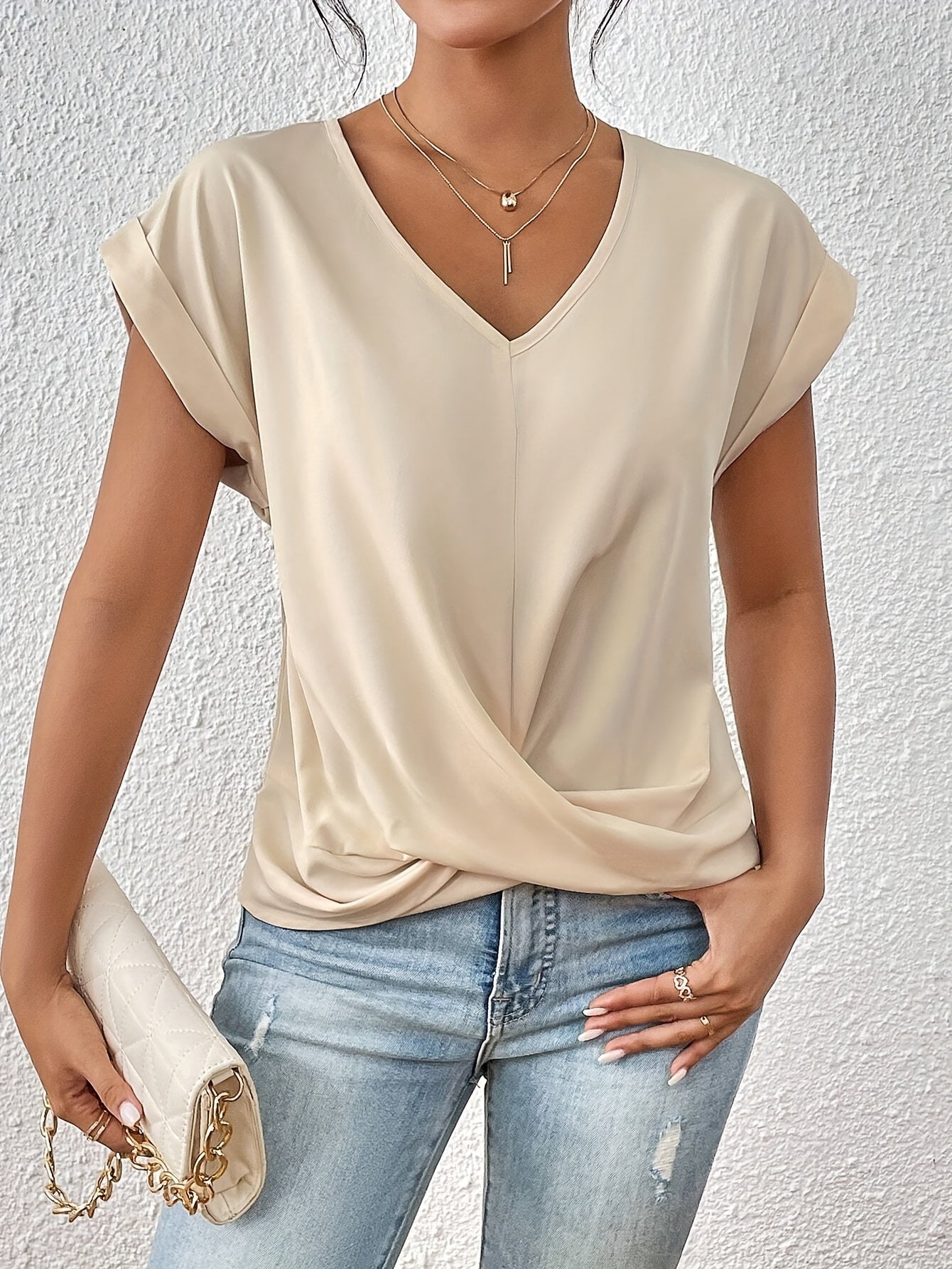 Ziva™ | Casual T-shirt with V-neck