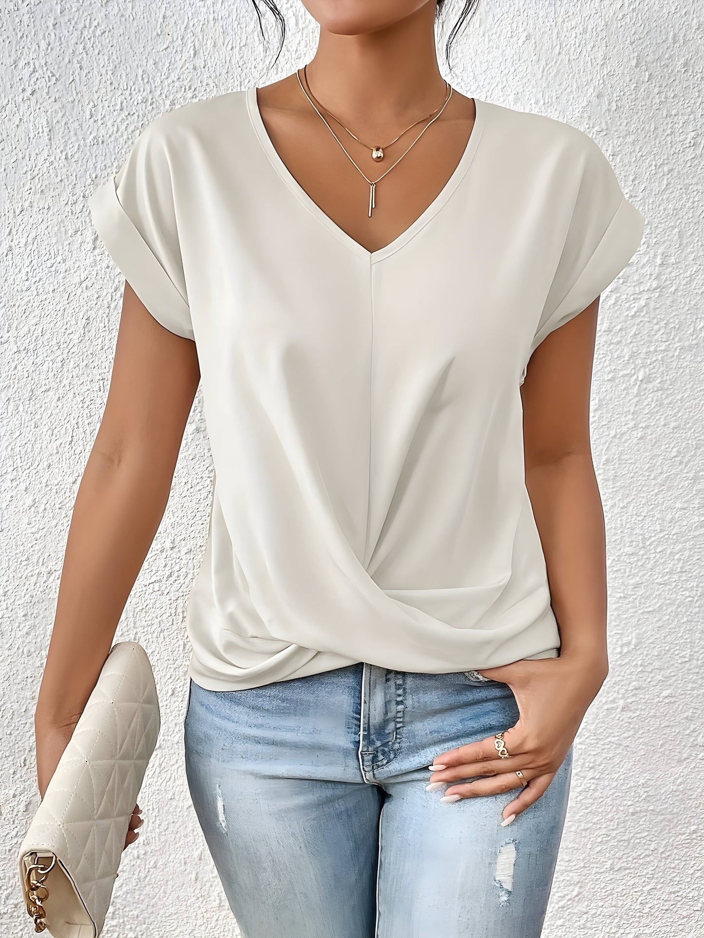 Ziva™ | Casual T-shirt with V-neck